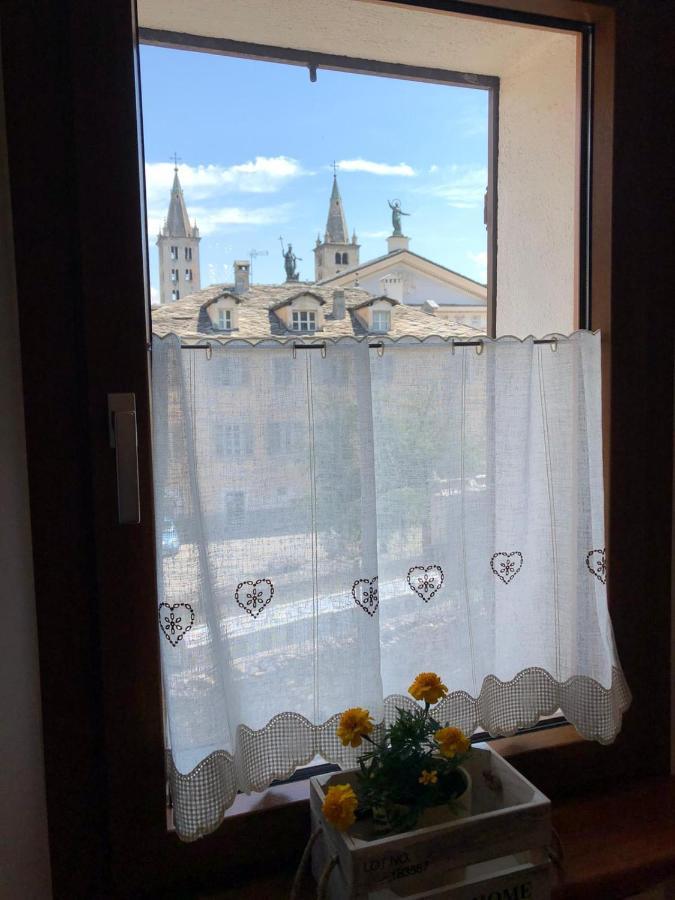 Maison Forum Apartment Aosta Bagian luar foto