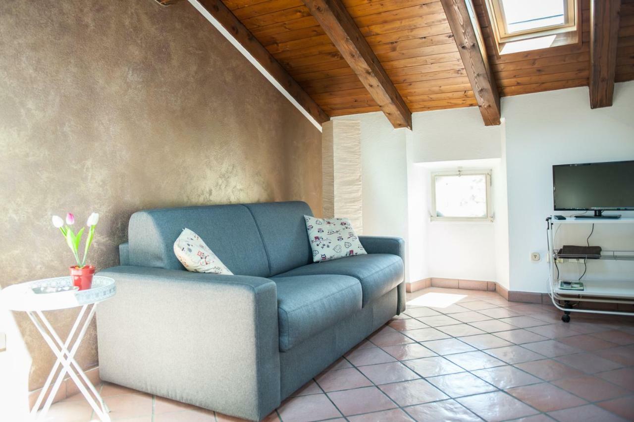 Maison Forum Apartment Aosta Bagian luar foto