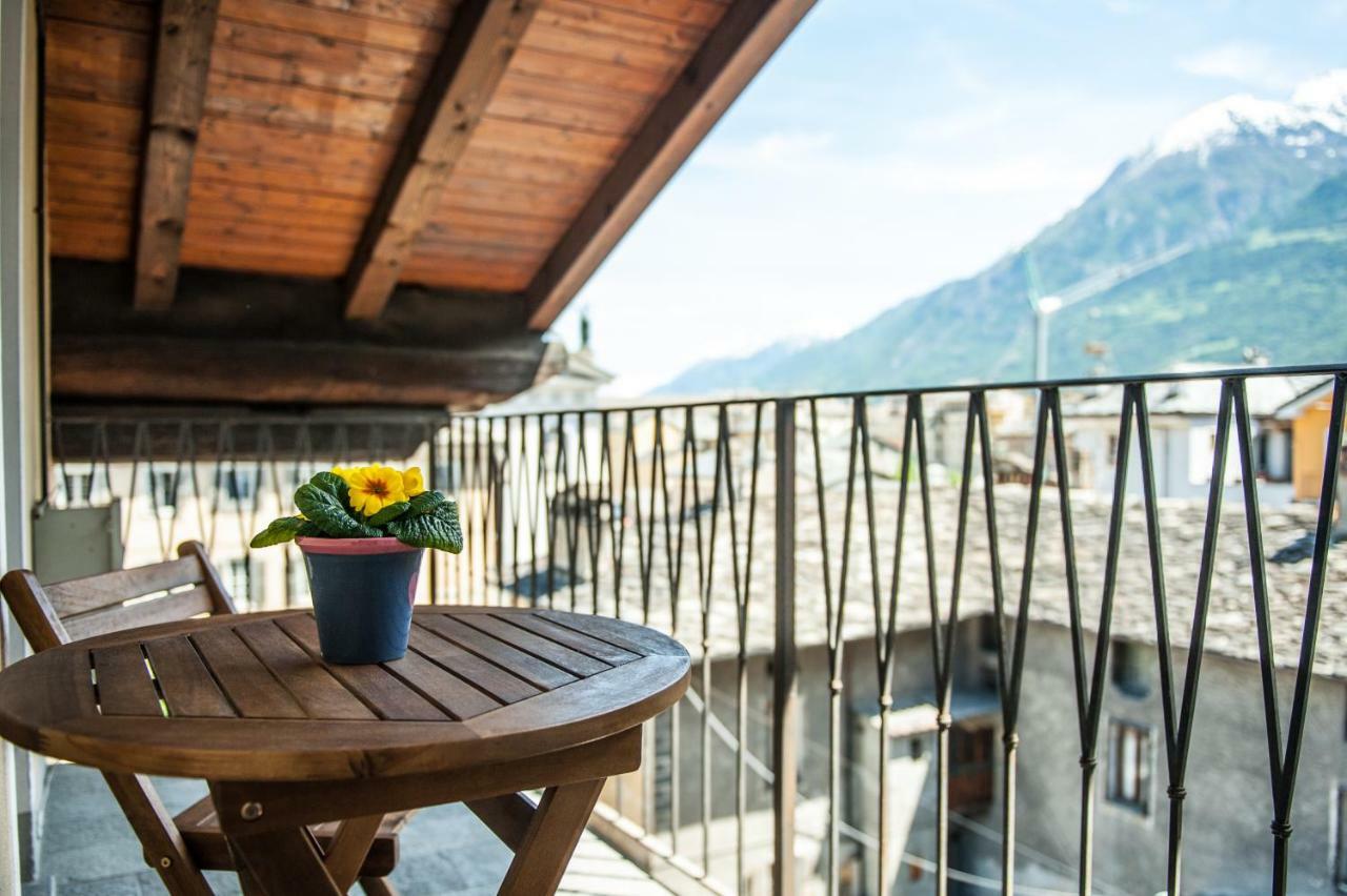 Maison Forum Apartment Aosta Bagian luar foto
