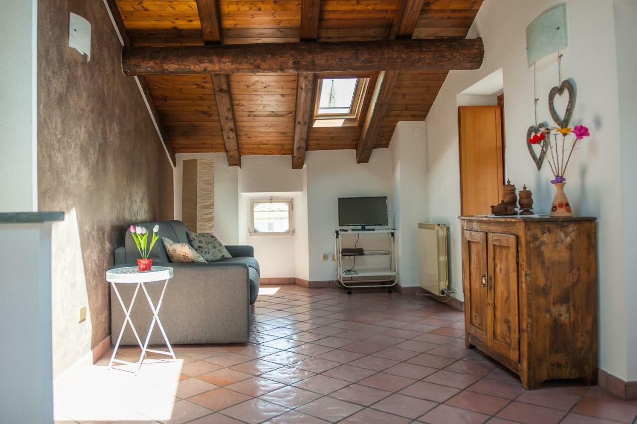 Maison Forum Apartment Aosta Bagian luar foto